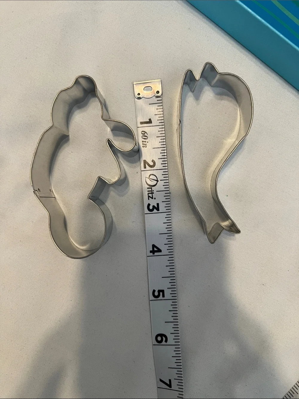 Marine Life Cookie Cutters - Blue Marine-Themed Bakeware Set used once